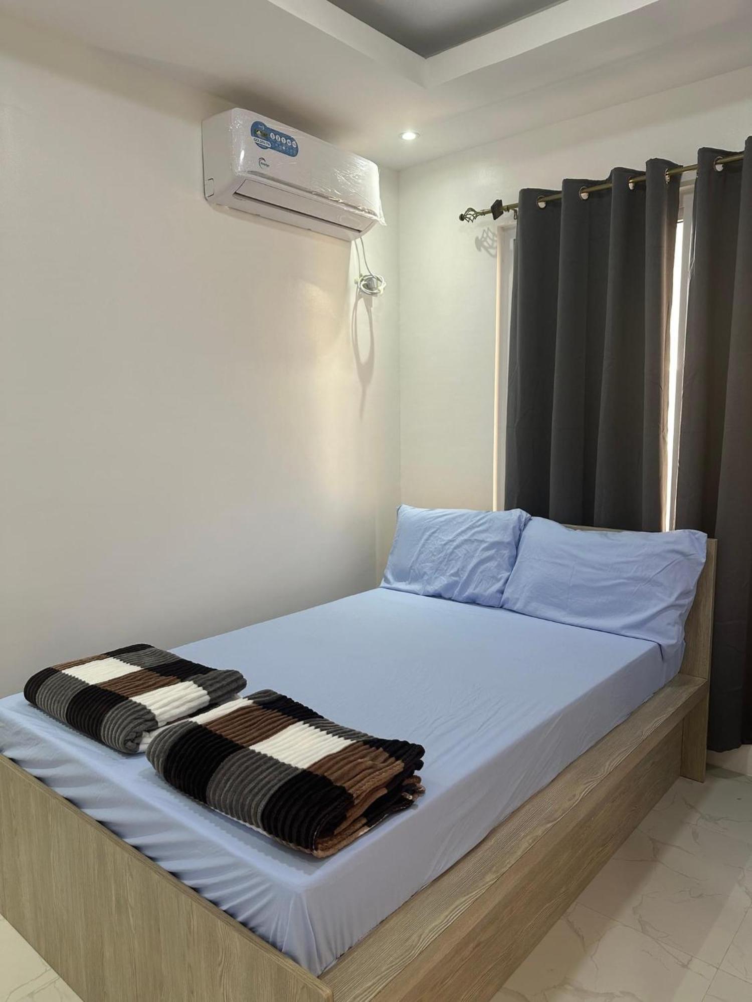 Casa Amores: Camaya Coast Mariveles Exterior photo