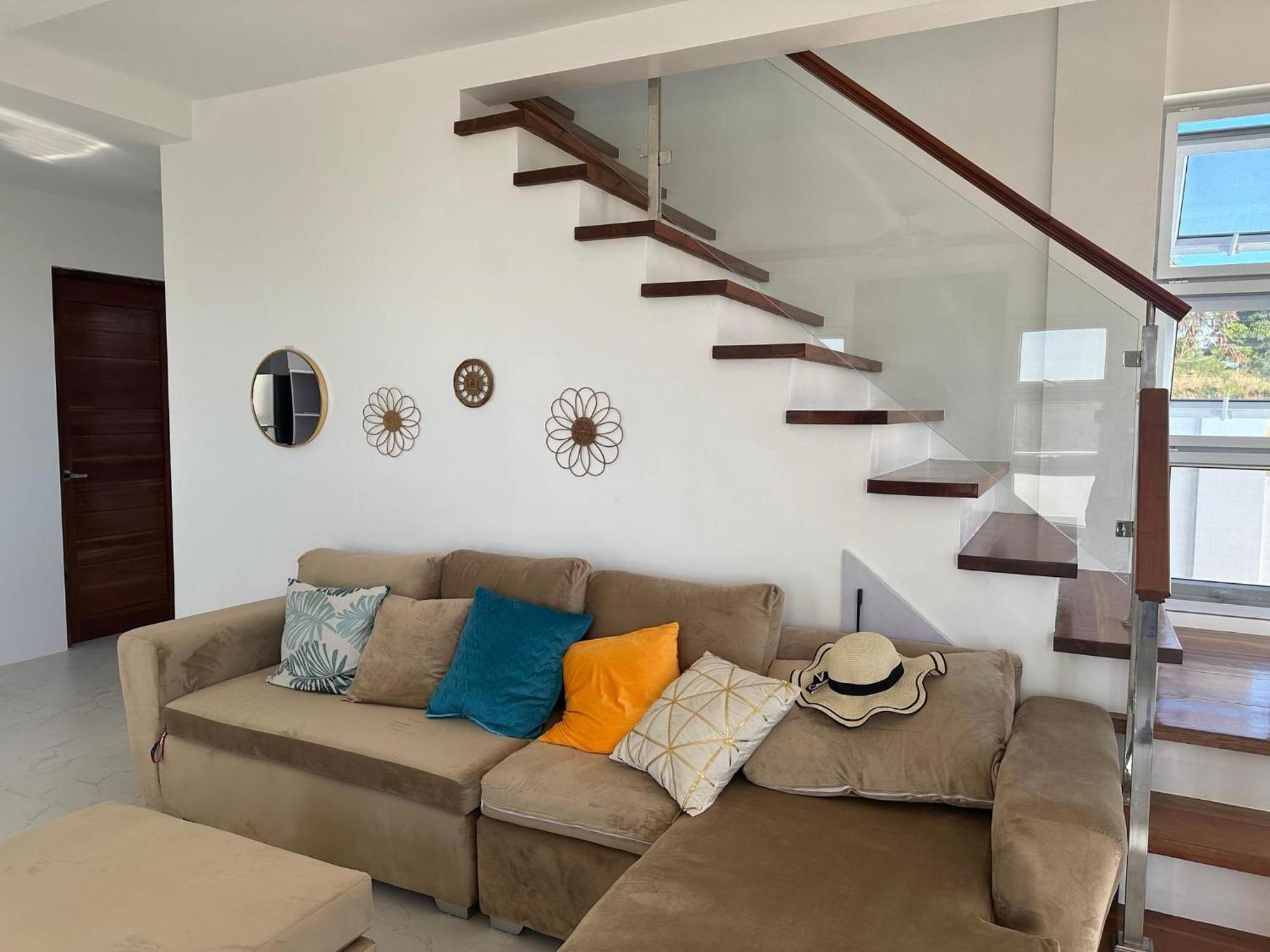 Casa Amores: Camaya Coast Mariveles Exterior photo