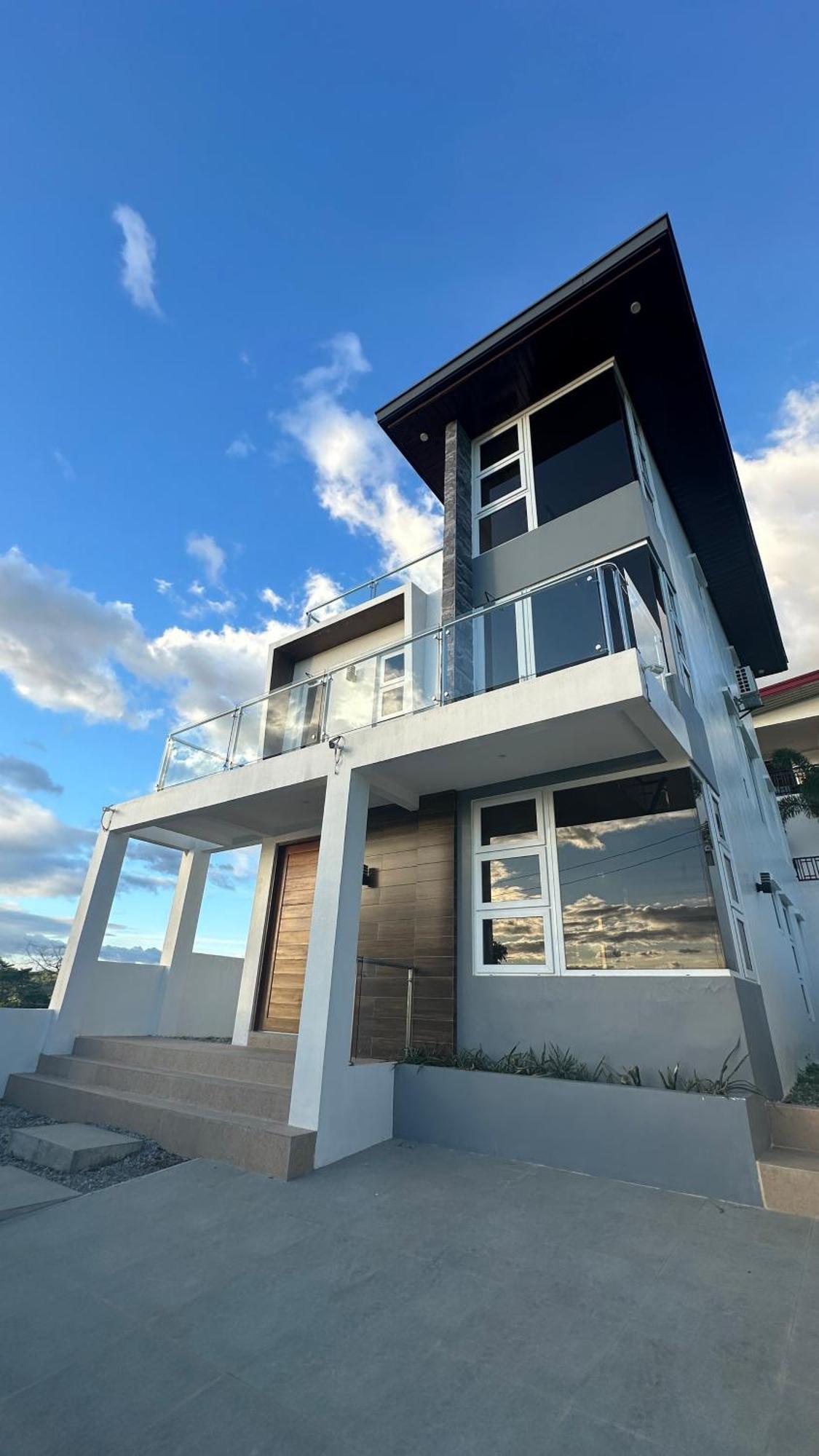 Casa Amores: Camaya Coast Mariveles Exterior photo